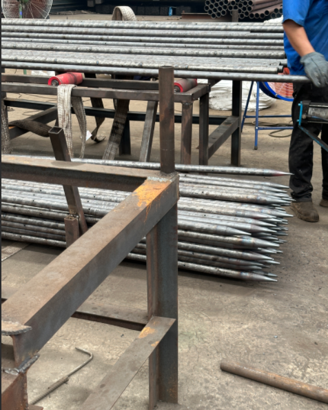 黄石建筑工程所需材料：钢花管，超前小导管